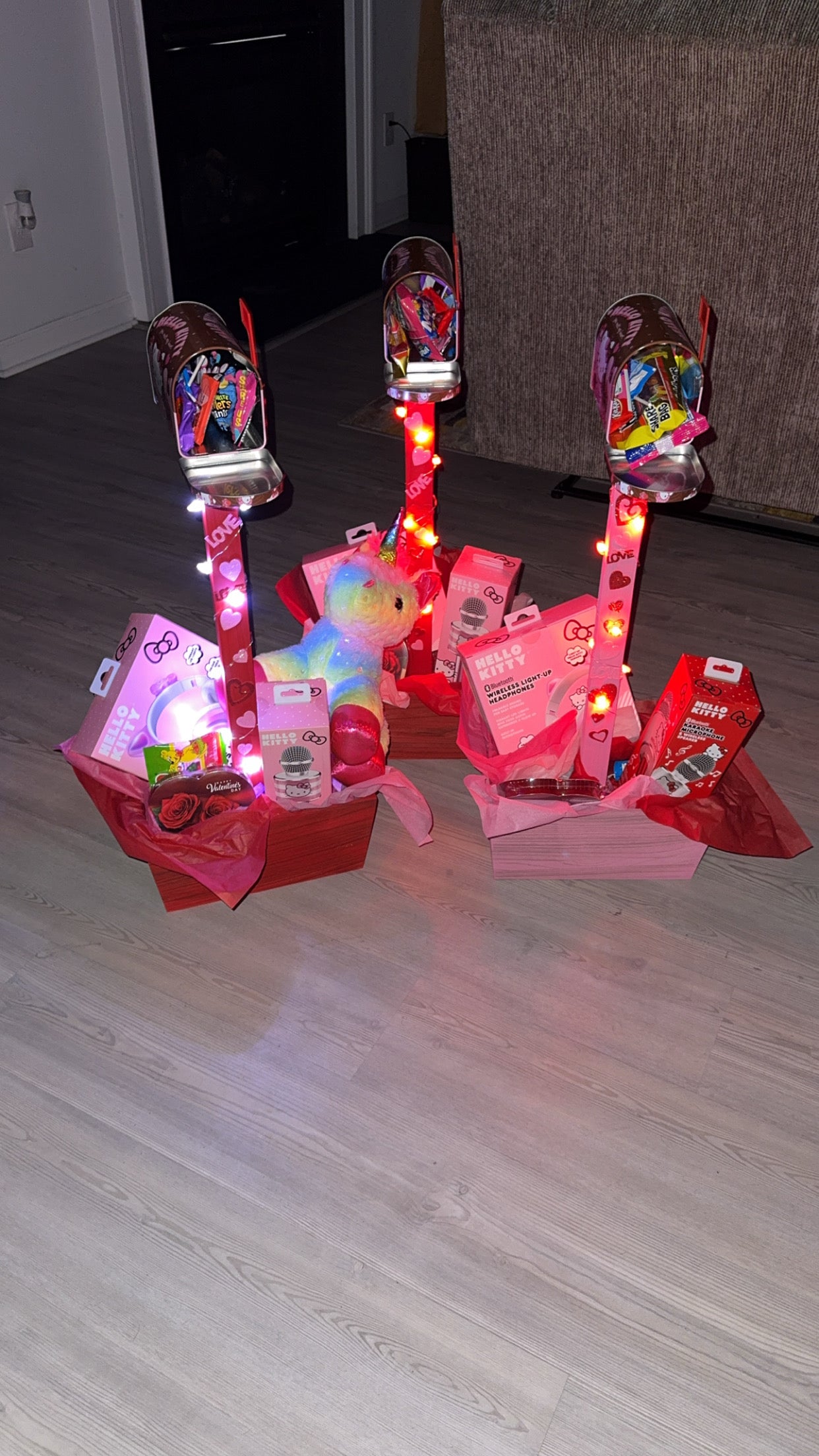 Kids Valentine’s Mailbox Gift Stand (Local Pickup Only) Columbia/Georgetown 1/31 Deadline to place orders